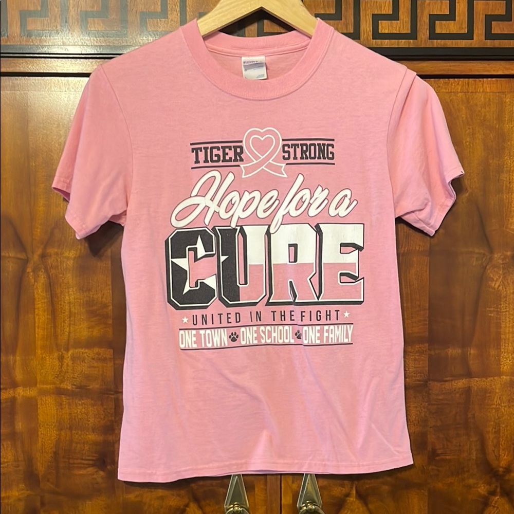 Port & Company Hope for a Cure Pink Graphic Tee Tiger Strong L juniors